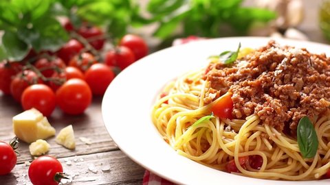 Spaghetti pasta with tomato bolognese sauce