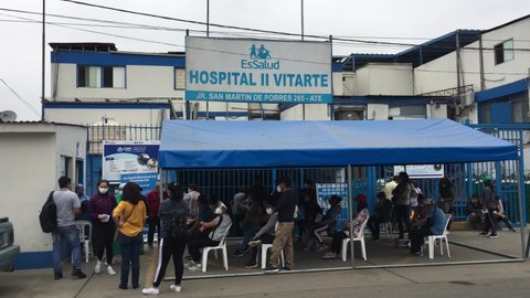 LIMA, PERU - JANUARY 02, 2021: VIEW OF HOSPITAL IN THE DISTRICT OF ATE WHERE PATIENTS WITH CORONAVIRUS ARRIVE. COVID-19 PANDEMIC IN LATIN AMERICA.