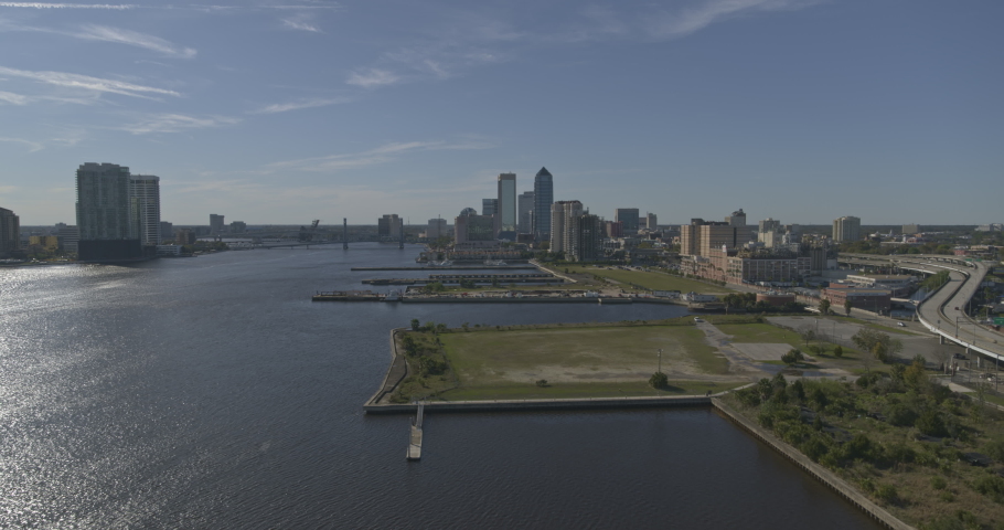 Jacksonville Florida Aerial v6 aerial view along the st johns river towards downtown skyline - Inspire 2, X7, 6k - March 2020