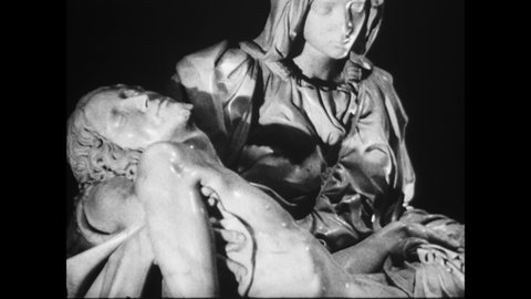 CIRCA 1965 - Pope Paul VI admires Michelangelo's La Pieta statue.