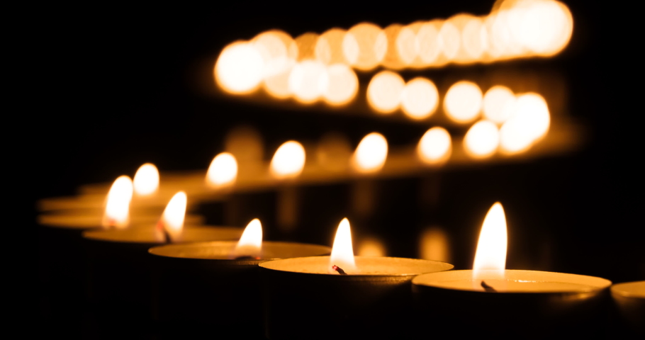 Ornate Line Of Burning Candles の動画素材 ロイヤリティフリー Shutterstock