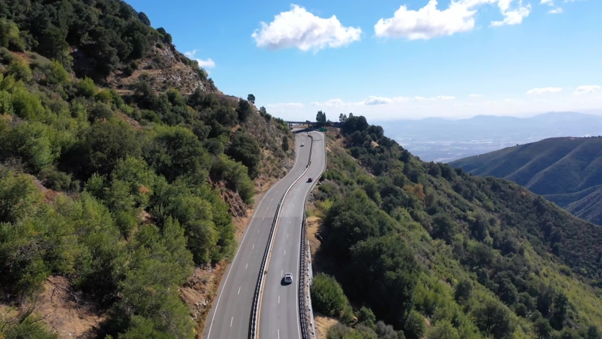 No traffic on the highway 18 in the mountains of San Bernardino .