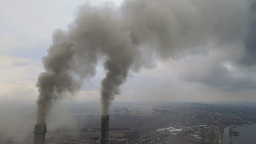 Угольная электростанция дым. Обжиг угля как дымит. Угольный дым. Дым из котельной трубы. Угольный дым.