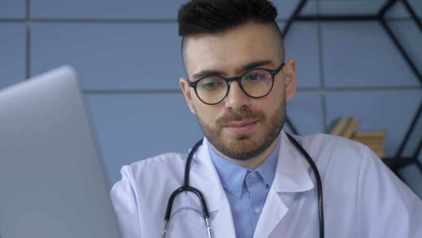 Как должен выглядеть врач. Medical look. Группа врачей. The good nurse 2022. Врач женщина копирайтер.