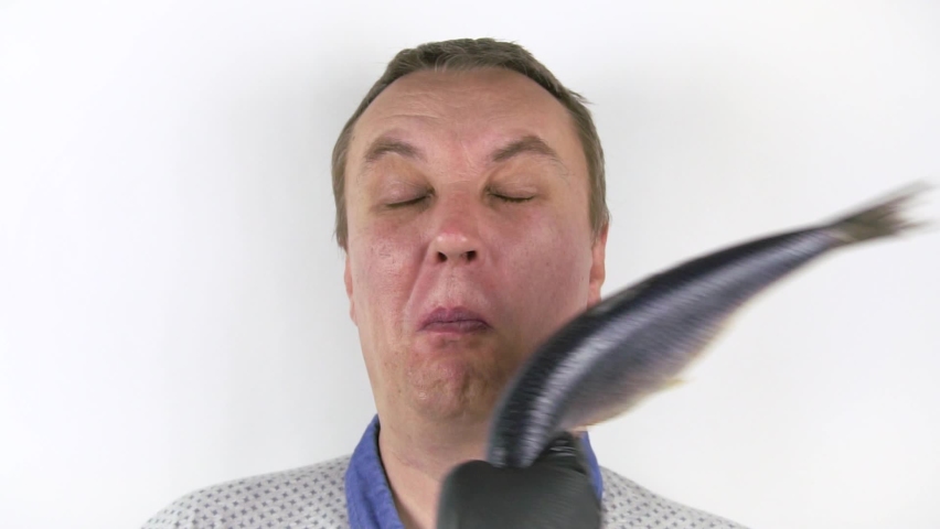 Лещ гиф. Повтор гиф. Get slapped. Тот кто получает пощёчины 1924. Норма ширер книга.