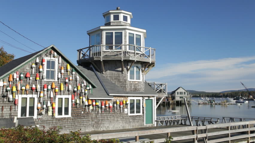 Panned view of the Mount Desert Island Lighthouse Wedding Chapel in Bernard, Maine