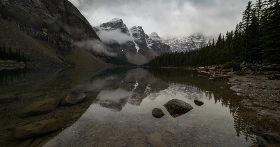 moraine lake cloudy day time-lapse