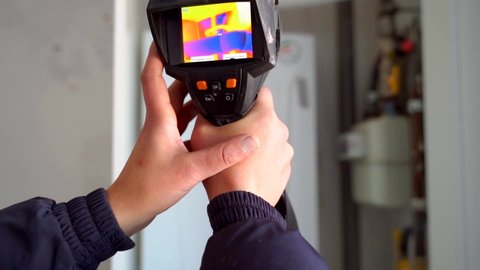 Inspection of enclosing structures inside the premises with a thermal imager. 4k
