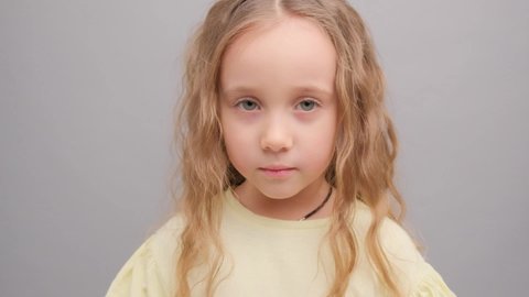 Portrait Of A Laughing Little Video De Stock 100 Libre De Droit Shutterstock