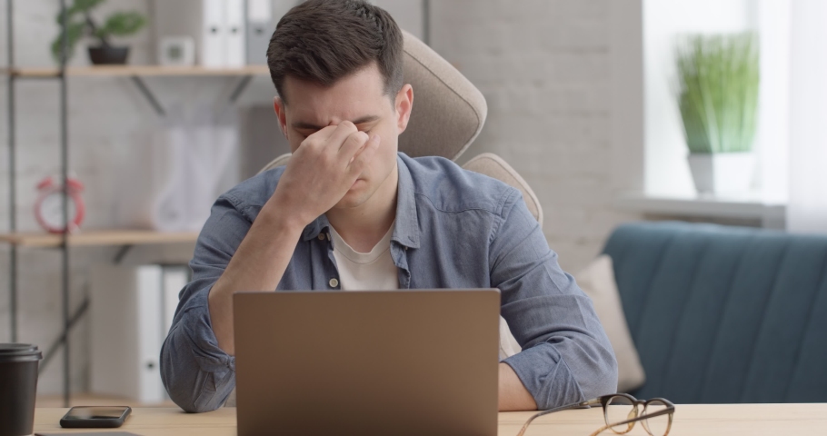 Видео tired. Tired after work. Сонливость. Видео tired. Tired аватарка.