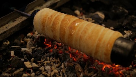 Kurtos Kalacs Is A Traditional Video De Stock 100 Libre De Droit Shutterstock