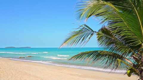 Blue Ocean White Sand Beach の動画素材 ロイヤリティフリー Shutterstock