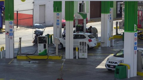 San Francisco de Campeche, Campeche, Mexico - MARCH 31, 2019:
Vehicles at the BP Filling station.