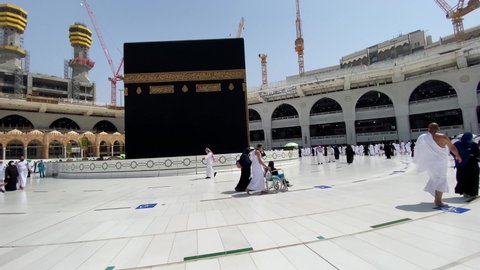 Makkah, Saudi Arabia- January 7,2021: Unidentified pilgrims perform umra or umrah in Masjidil Haram, Makkah, Saudi Arabia