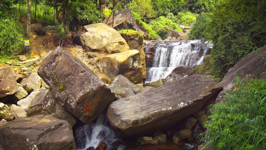 Whitewater Playfully Tumbles Along its 스톡 동영상 비디오(100% 로열티 프리) 1069846801 | Shutterstock