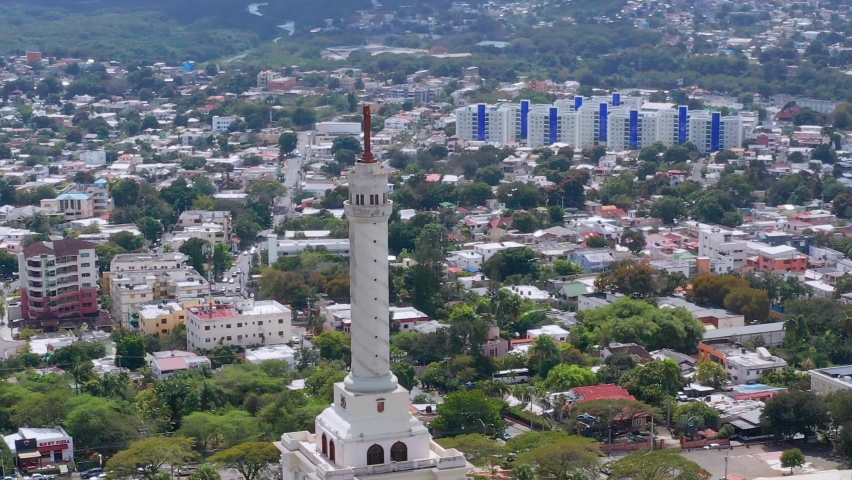 Scenic shot of the monument of the heroes of the restoration in santiago de los caballeros, sunny day