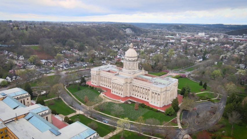 Circling around Kentucky State Capitol building showing houses and landscapes of the capital city of Frankfort