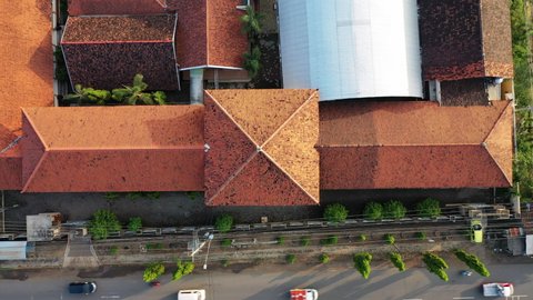 The elongated roof of the building is ideal for offices. The photo collection can be seen on the album "Roof (Bird Eye View)"