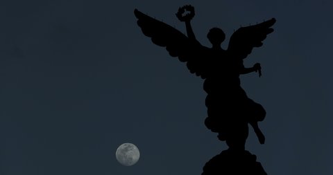 Angel Of Independence Mexico City at Moonrise Time Lapse