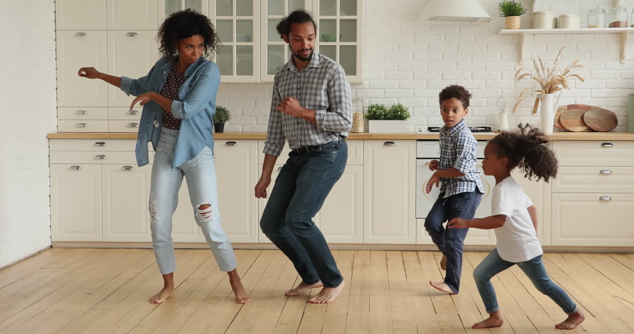 Are parents dancing. Мама в здании. African American Kids holding newspaper. Мама разочарована фото. Problems with parents.