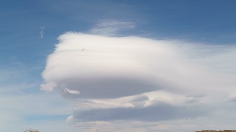  Time lapse of epic lenticular clouds in Eastern Sierra, California