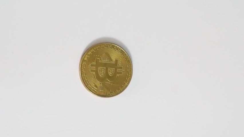 Vertical video of Hundred dollar bills exchange on Bitcoin. Business Lady shows the possibilities of crypto currency. Internet Trade and Mining