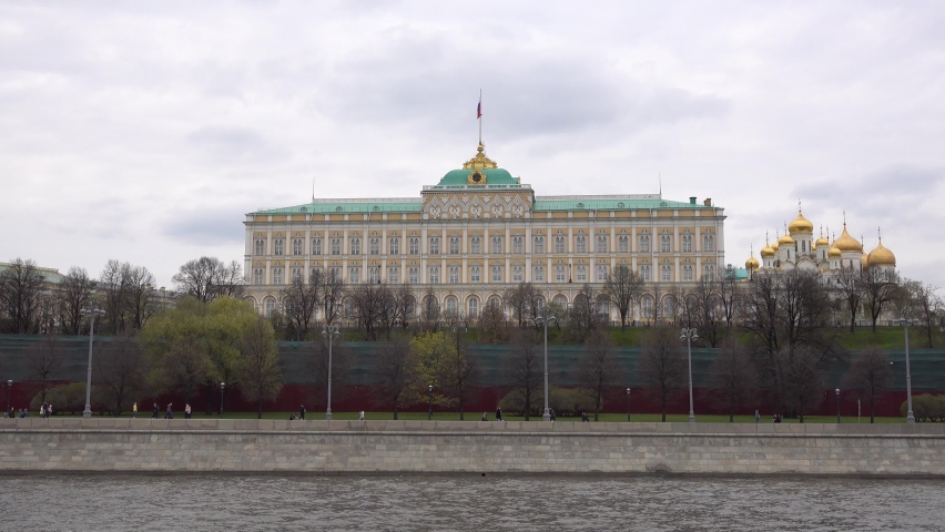 большой кремлевский дворец. кремлевский дворец кремлевская набережная 1. кремлевский дворец съездов москва. большой кремлёвский дворец в москве. большой кремлёвский дворец казаков.
