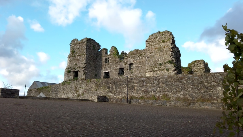 The castle ruins in Manorhamilton, erected in 1634 by Sir Frederick Hamilton - County Leitrim, Ireland