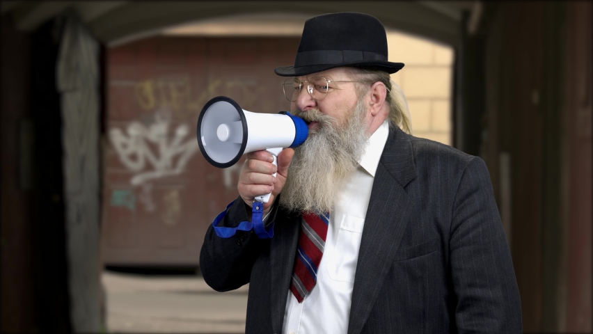 Senior politician making an announcement.