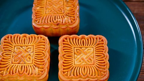 angle pan view square shape traditional mooncakes