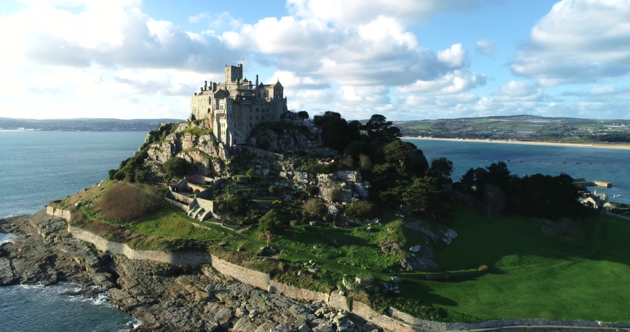 Drone footage of St Michaels Mount in Cornwall, England  Royalty-Free Stock Footage #1073695490