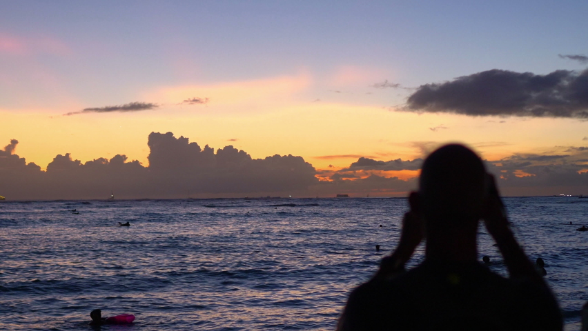 Amazing sunset over the ocean in Hawaii in 4k slow motion 60fps