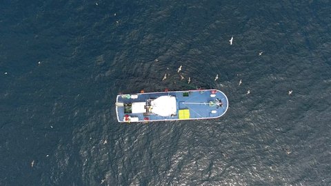 Overhead view of a fishing vessel 