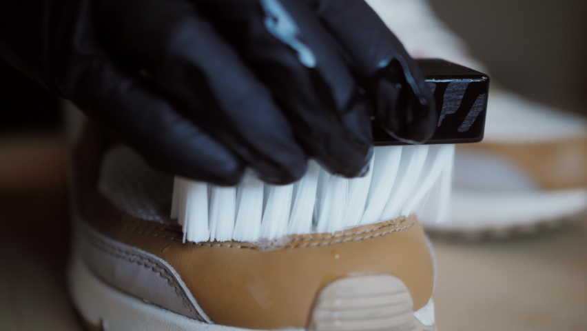 Sneaker washing Stock Video Footage - 4K and HD Video Clips | Shutterstock