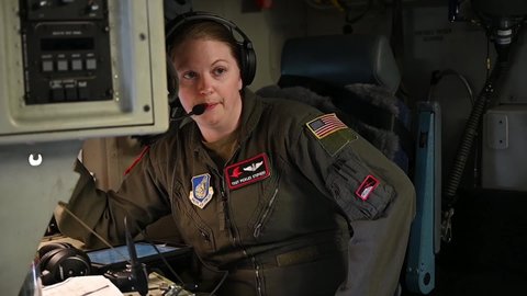 2021 U.S. Army 4th Infantry Brigade Combat Team airborne paratroopers Air Force C-17 Globemaster III flight crew training mission.