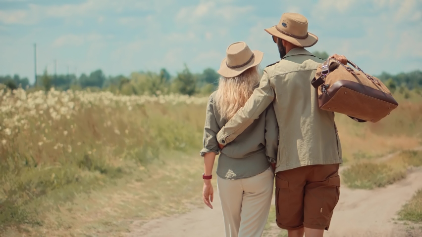 75 Safari look clothes Stock Video 