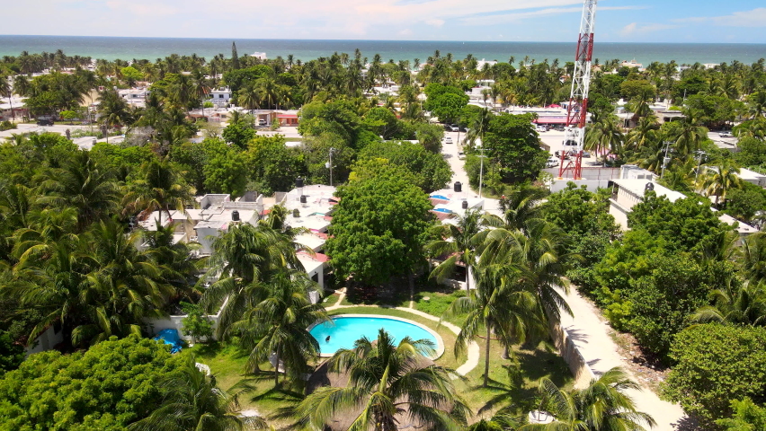 View of pool and ocean view in chelem