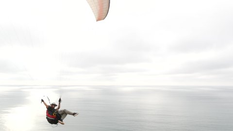 パラグライダー イラスト Stock Video Footage 4k And Hd Video Clips Shutterstock