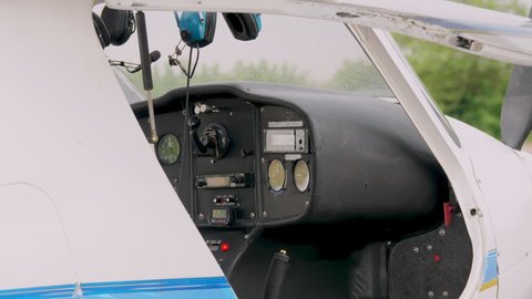 Screw aircraft. control wheel instrumental panel. close-up. Retro plane. Yoke. Pilot Cockpit Seat . Old plane cockpit dashboard with flight instruments