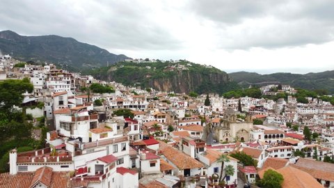 Taxco is a town in the state of Guerrero, famed for Spanish colonial architecture. Plaza Borda, the main square, is home to the landmark 18th-century Santa Prisca church, churrigueresque style.