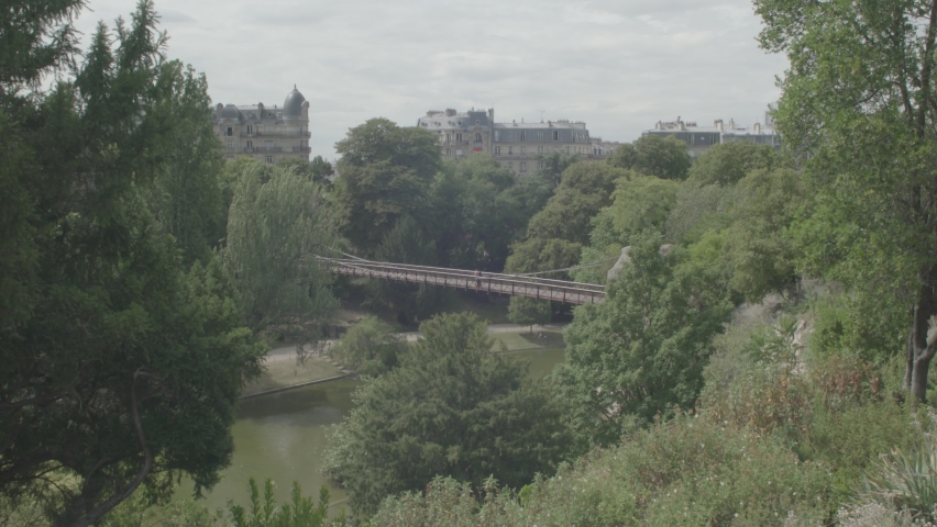 Passerelle du Parc des Buttes-Chaument, bridge over the park, Paris