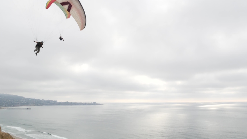 パラグライダー イラスト Stock Video Footage 4k And Hd Video Clips Shutterstock