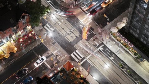 2021-09-10_4K Timelapse Sequence of Toronto, Canada - Close-up view of the crossroad of King and Bay Street at Night

