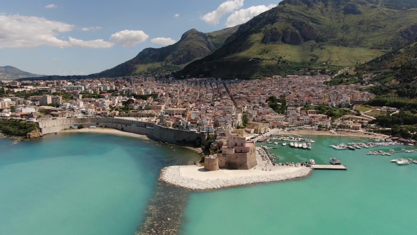 Castellammare del Golfo is an Italian town of 14614 inhabitants of the free municipal consortium of Trapani in Sicily. The town is located on the slopes of the mountainous. Royalty-Free Stock Footage #1079419991