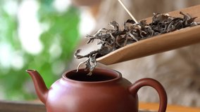The brewing process of Chinese tea art tea