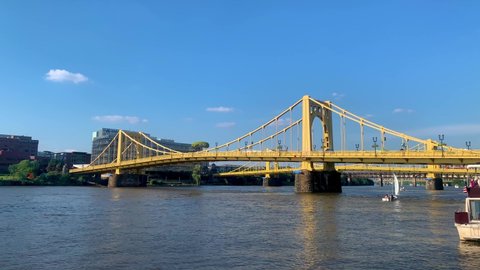 Pittsburgh , Pennsylvania , United States - 08 21 2021: View of the Andy Warhol Bridge over the Allegheny River in Pittsburgh, Pennsylvania, in autumn