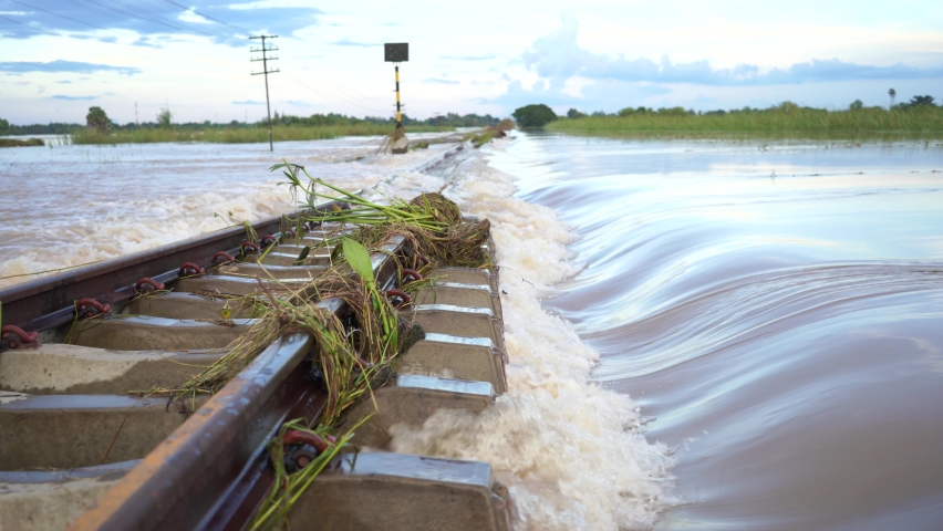 Flooding, The State Railway of Thailand (SRT) has suspended eight train services in the Northeast due to flooding on the tracks.