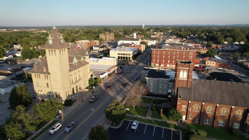 small town america, richmond kentucky near eastern kentucky university