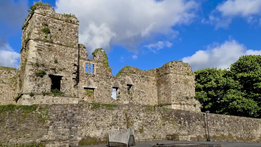 The castle ruins in Manorhamilton, erected in 1634 by Sir Frederick Hamilton - County Leitrim, Ireland