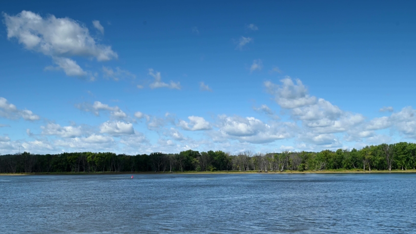 Time lapse clip of the Mississippi River at Gordon